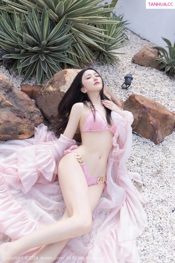 鱼子酱fish  [XiuRen]高清写真图 2024.01.05 No.7920 鱼子酱Fish 比基尼美腿第34张图片